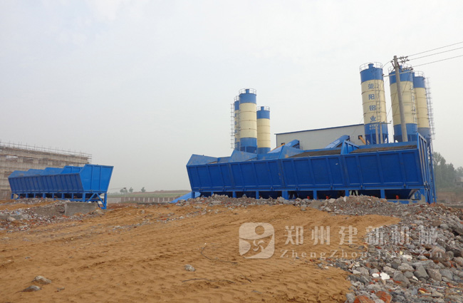 河南南阳HZS120混凝土leyu.乐鱼（集团）智能科技股份有限公司网站站现场案例