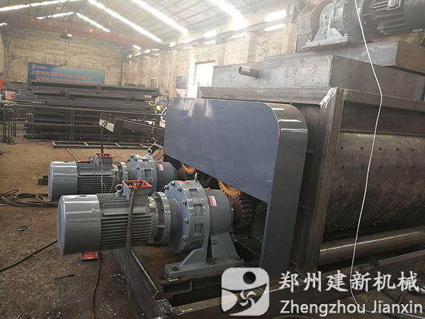 建新JS1500强制式混凝土leyu.乐鱼(集团)智能科技股份有限公司网站机进行试机运行